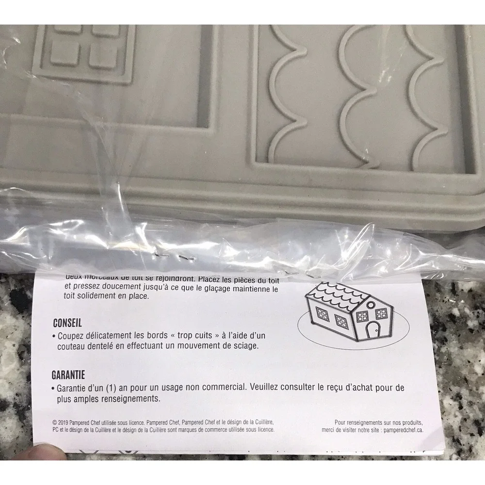 NEW Pampered Chef Gingerbread House Silicone Mold Set Cookie 100136